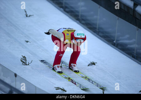 Lysgaardsbakkene Ski springen Hill, Lillehammer, Norwegen. 7. Dezember 2013. Akito Watabe (JPN), 7. Dezember 2013 - Nordische Kombination: FIS Nordische Kombination World Cup Skispringen HS 100 Lysgaardsbakkene Ski springen Hill, Lillehammer, Norwegen. © Jun Tsukida/AFLO SPORT/Alamy Live-Nachrichten Stockfoto