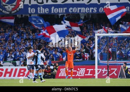 Kawasaki Todoroki Stadium, Kanagawa, Japan. 7. Dezember 2013. Tetsuya Enomoto (F Marinos), 7. Dezember 2013 - Fußball /Soccer: 2013 J.LEAGUE Division 1 zwischen Kawasaki Frontale 1-0 Yokohama F.Marinos Kawasaki Todoroki Stadium, Kanagawa, Japan. © AFLO SPORT/Alamy Live-Nachrichten Stockfoto