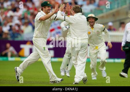 Adelaide, Südaustralien. 8. Dezember 2013.  Aktion aus der 2. Asche Testspiel spielte in Adelaide Oval. Bildnachweis: Europäische Sportnachrichten fotografische Agentur/Alamy Live Stockfoto