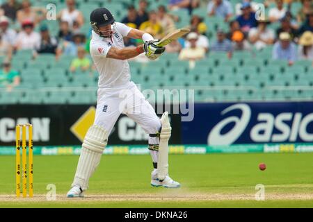 Adelaide, Südaustralien. 8. Dezember 2013.  KEVIN PIETERSEN - Aktion vom 2. Asche Test Match spielte in Adelaide Oval. Bildnachweis: Europäische Sportnachrichten fotografische Agentur/Alamy Live Stockfoto