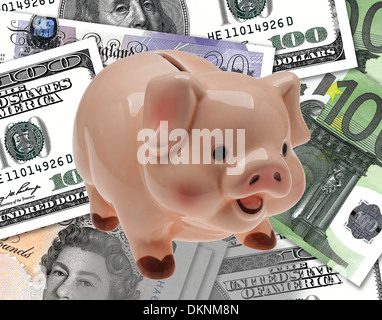 China/Keramik Kind Einsparungen oder Sparschwein auf Hintergrund Pfund, Euro und Dollar-Währung. Stockfoto