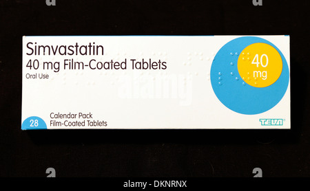 Simvastatin 40mg Tabletten, statin, Statine, Pack, Paket, Pakete, Pakete, Tablet, Medizin, Medikamente, cholesterinsenkenden 40 mg Stockfoto