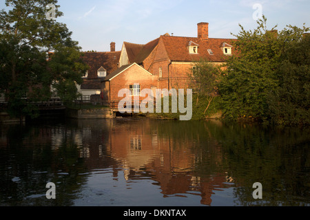 Flatford Mühle am Fluss Stour, Flatford, Suffolk, England Stockfoto