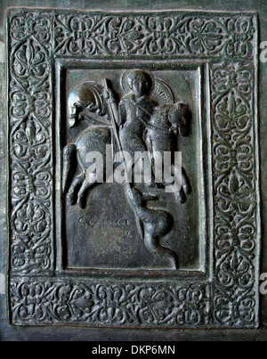 St. George, bronze-Flachrelief an Tür der Kathedrale von Monreale, Monreale, Sizilien, Italien Stockfoto