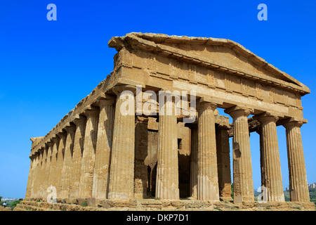 Tempel der Concordia (430 v. Chr.), Tal der Tempel, Agrigento, Sizilien, Italien Stockfoto