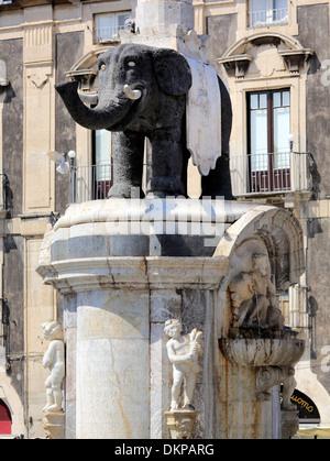 u Liotru, Wahrzeichen der Stadt Catania, Sizilien, Italien Stockfoto