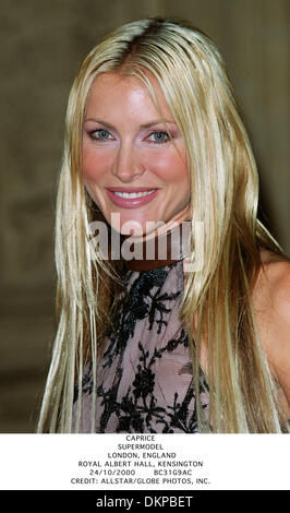 24. Oktober 2000 - ROYAL ALBERT HALL, KENSINGTON - CAPRICE. SUPERMODEL. LONDON, ENGLAND. ROYAL ALBERT HALL, KENSINGTON.24/10/2000.BC31G9AC. CREDIT: (Kredit-Bild: © Globe Photos/ZUMAPRESS.com) Stockfoto