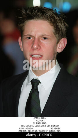 15. November 2000 - ODEON, LEICESTER SQ, LONDO - JAMIE BELL. SCHAUSPIELER. N, ENGLAND. DAS ODEON LEICESTER SQ, LONDO.15/11/2000.BC89G5C. CREDIT: (Kredit-Bild: © Globe Photos/ZUMAPRESS.com) Stockfoto