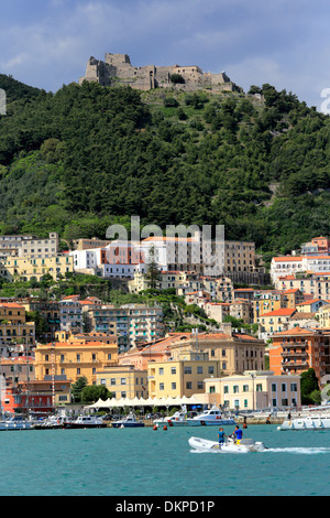 Salerno Hafen, Kampanien, Italien Stockfoto