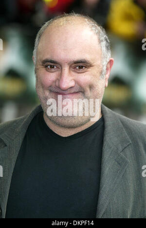 ALEXEI SAYLE. SCHAUSPIELER UND KOMIKER. ODEON LEICESTER SQUARE, LONDON.03/11/2002.DI3949. BILDNACHWEIS: ALLSTAR / Stockfoto