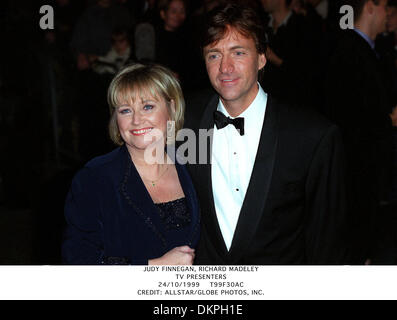 JUDY FINNEGAN, RICHARD MADELEY. TV-PRESENTERS.24/10/1999.T99F30AC. Stockfoto