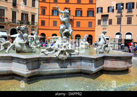 Fontana del Nettuno (Brunnen von Neptun), Piazza Navona, Rom, Italien Stockfoto