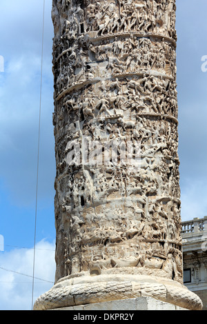 Spalte von Marcus Aurelius (193), Piazza Colonna, Rom, Italien Stockfoto