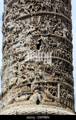 Spalte von Marcus Aurelius (193), Piazza Colonna, Rom, Italien Stockfoto