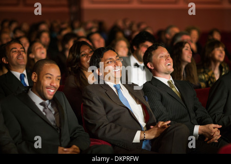 Theater-Publikum lachen Stockfoto