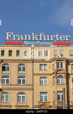 Werbung, Frankfurter Neue Presse, bin Hauptbahnhof, Frankfurt Am Main, Hessen, Deutschland Stockfoto