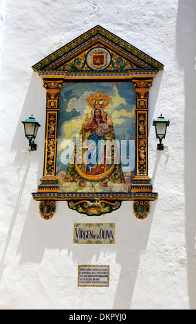 Majolika-Ikone der Virgen De La Oliva, Vejer De La Frontera, Cádiz, Andalusien, Spanien Stockfoto