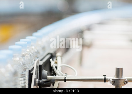 Nahaufnahme von Maschinen im Werk Stockfoto