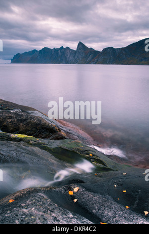 Segla Europa Insel Isle Mefjord nördlichen Europa Norwegen Senja Wasser Europa Europa Nordskandinavien skandinavischen Meer See Stockfoto