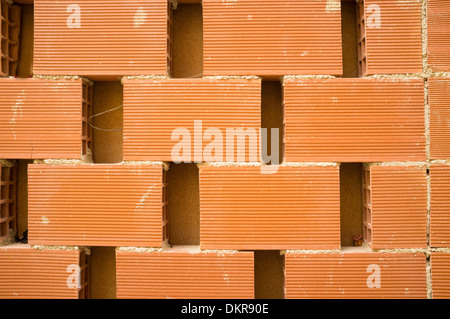 Full-Frame nehmen eine unvollendete Backsteinmauer Stockfoto