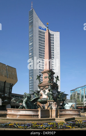 Leipzig Sachsen MRD Mitteldeutscher Rundfunk Augustusplatz MendebrunnenMende Brunnen Augustus Platz platzieren Universität Stockfoto