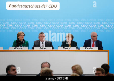 Berlin, Deutschland. 9. Dezember 2013. CDU kommt zusammen in Berlin, der Koalitionsvertrag zwischen CSU/CDU und SPD zu diskutieren. / Foto: CDU sagen ja zu der Koalition Vertrag. Stockfoto