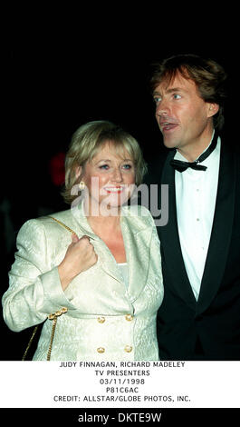 JUDY FINNAGAN, RICHARD MADELEY. TV-PRESENTERS.03/11/1998.P81C6AC. Stockfoto