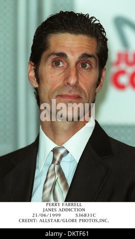 21. Juni 1999 - PERRY FARRELL. JANES ADDICTION.21/06/1999.S36B31C. CREDIT: (Kredit-Bild: © Globe Photos/ZUMAPRESS.com) Stockfoto