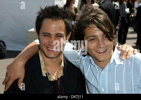 GAEL GARCIA BERNAL, DIEGO LUNA. AKTEURE. S, USA. STRAND VON SANTA MONICA, LOS ANGELE.23/03/2002.LA1412 Stockfoto