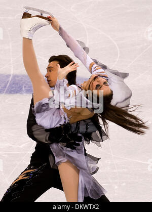 22. Februar 2010 - Vancouver, British Columbia, Kanada - Olympischen Eiskunstlauf Eistanz - Japan Cathy Reed und Chris Reed führen in die Eiskunstlauf-Eistanz und 16. bei den Olympischen 2010 am 22. Februar 2010 in Vancouver, Britisch-Kolumbien zu beenden. (Kredit-Bild: © Paul Kitagaki Jr./ZUMApress.com) Stockfoto