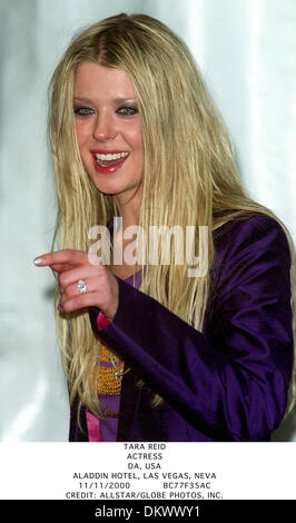 11. November 2000 - ALADDIN HOTEL, LAS VEGAS, NEVA - TARA REID. ACTRESS.DA, USA. ALADDIN HOTEL, LAS VEGAS, NEVA.11/11/2000.BC77F35AC. CREDIT: (Kredit-Bild: © Globe Photos/ZUMAPRESS.com) Stockfoto