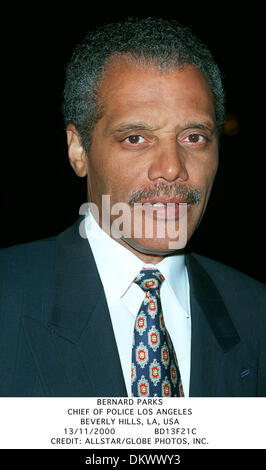 13. November 2000 - BEVERLY HILLS, LA, USA - BERNARD PARKS. CHEF DER POLIZEI LOS ANGELES. BEVERLY HILLS, LA, USA.13/11/2000.BD13F21C. CREDIT: (Kredit-Bild: © Globe Photos/ZUMAPRESS.com) Stockfoto