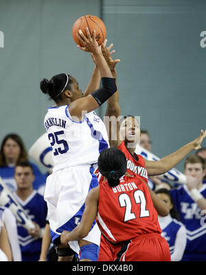 20. Dezember 2009 - Lexington, Kentucky, USA - Kentucky Amani Franklin Putin zwei ihrer 6 Punkte als Kentucky besiegte Louisville 101-67 Sonntag, 20. Dezember 2009 in Lexington, Kentucky Foto von Mark Cornelison | Personal. (Kredit-Bild: © Lexington Herald-Leader/ZUMApress.com) Stockfoto