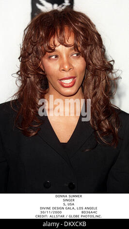 30. November 2000 - göttliches DESIGN GALA LOS ANGELE - DONNA SUMMER. SÄNGERIN. S, USA. GÖTTLICHEN PLAN GALA, LOS ANGELE.30/11/2000.BD36A4C. CREDIT: (Kredit-Bild: © Globe Photos/ZUMAPRESS.com) Stockfoto