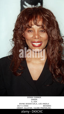 30. November 2000 - göttliches DESIGN GALA LOS ANGELE - DONNA SUMMER. SÄNGERIN. S, USA. GÖTTLICHEN PLAN GALA, LOS ANGELE.30/11/2000.BD36B6C. CREDIT: (Kredit-Bild: © Globe Photos/ZUMAPRESS.com) Stockfoto