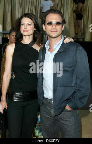 CHRISTIAN SLATER & RYAN HADDON. SCHAUSPIELER & FRAU. SAL, LA, USA. UNIVERSAL AMPHITHEATER, UNIVER.22/07/2002.LAB6683. Stockfoto