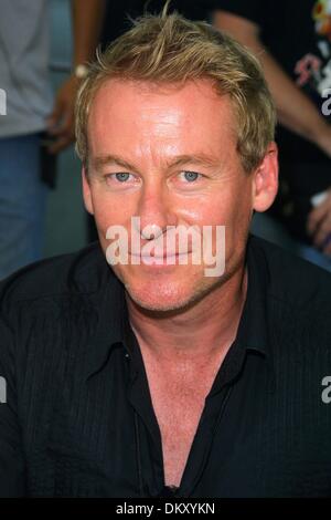 1. Januar 1980 - San Diego, CA, USA - K31793KI -.2003 SAN DIEGO Comic-CON INTERNATIONAL -. SAN DIEGO CONVENTION CENTER, SAN DIEGO, CA - .07/19/2003 -. KATHRYN INDIEK / 2003 -. RICHARD ROXBURGH(Credit Image: © Globe Photos/ZUMAPRESS.com) Stockfoto