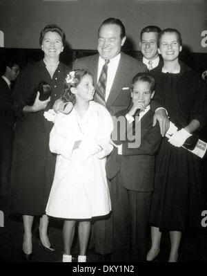 18. November 2002 - Kalifornien, USA - BOB HOPE und Familie. NATE CUTLER / (Kredit-Bild: © Globe Photos/ZUMAPRESS.com) Stockfoto