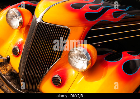 Ein schön gemacht Flamme-Farbe / Design Arbeit geleistet auf eine benutzerdefinierte Hot Rod Stockfoto