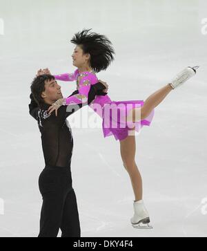 25. Januar 2010 - Tallinn, Estland - YUKO KAWAGUCHI und ALEXANDER SMIRNOV gewinnen Gold bei der ISU Eiskunstlauf Meisterschaft. Bild: 26. Dezember 2009 führen - St Petersburg, Russland - Yuko Kawaguchi und Alexander Smirnov ihre Kür auf Russland Eiskunstlauf Meisterschaft in St. Petersburg. Kawaguchi und Smirnow wurde Meister von Russland. (Kredit-Bild: © Trend/PhotoXpress / Stockfoto