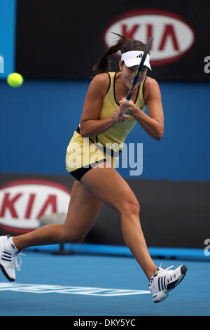 19. Januar 2010 - Melbourne, Victoria, Australien - ANA IVANOVIC (SRB) Niederlagen Shenay Perry (USA) 6-2, 6-3 in Runde 1 spielen bei der 2010 Australian Open der Tennis. (Kredit-Bild: © MM Bilder/ZUMA Press) Stockfoto