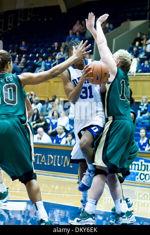 23. November 2009 - Durham, North Carolina, USA - 23. November 2009: #31 Keturah Jackson senior G/vorwärts... Herzog gewinnt 57-44 über UNC Charlotte.Mandatory Credit: Mark Abbott / Southcreek Global (Credit-Bild: © Mark Abbott/Southcreek Global/ZUMApress.com) Stockfoto