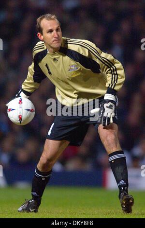 19. April 1942 - ENGLAND V Australien - MARK SCHWARZER. AUSTRALIEN & MIDDLESBROUGH FC. UPTON PARK, LONDON, ENGLAND. ENGLAND V AUSTRALIA.12/02/2003.DIC11557. K47872. WELT CUP PREWIEW 2006. (Kredit-Bild: © Globe Photos/ZUMAPRESS.com) Stockfoto