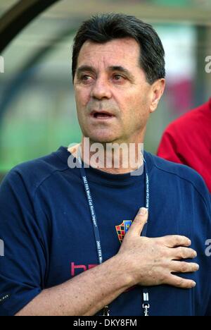 19. April 1942 - Kroatien V Mexiko - MIRKO JOZIC. KROATIEN-MANAGER. NIIGATA STADION GROßE SWAN, NIIG. KROATIEN-V-MEXICO.03/06/2002.DIB5055. K47872. WELT CUP PREWIEW 2006. (Kredit-Bild: © Globe Photos/ZUMAPRESS.com) Stockfoto