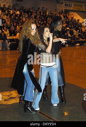 1. Januar 1980 - Burbank, CALIFORNIA, USA - K29413TR. HOLLYWOOD KNIGHTS CELEBRITY BASKETBALL. BURBANK HIGH SCHOOL, BURBANK, CA.03/05/2003. TOM RODRIGUEZ / 2003.JILLIAN (Kredit-Bild: © Globe Photos/ZUMAPRESS.com) Stockfoto