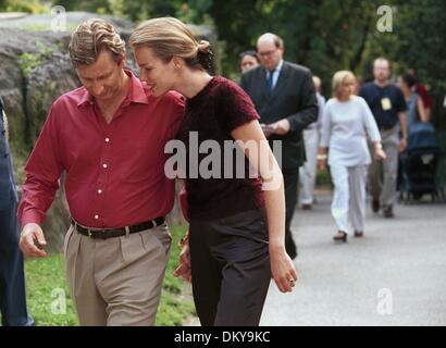 10. September 2000 - New York, NEW YORK, USA - NEW YORK, NY - SEPT. 10, 2000 - Prinz Philippe und Prinzessin Mathilde von Belgien verbringen Zeit im New Yorker Central Park, Sonntag. (JOCK FISTICK-IMAPRESS) (Kredit-Bild: © Globe Photos/ZUMAPRESS.com) Stockfoto