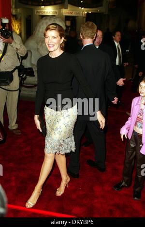 11. März 2002 - Los Angeles, USA - Rene Russo.Premiere '' SHOWTIME''. Chinese Theatre, Los Angeles, USA.11.  Mar 2002..K24375AM. ALEC MICHAEL / (Kredit-Bild: © Globe Photos/ZUMAPRESS.com) Stockfoto