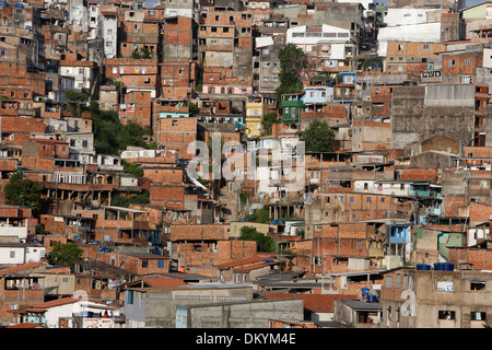 Favela in Salvador da Bahia Stockfoto