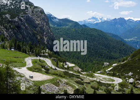 Radfahrer auf der Maratona Dles Dolomites, Italien Stockfoto