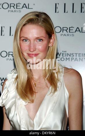 22. März 2002 - New York, NEW YORK - ENTGLEIST (mit JENNIFER ANISTON und CLIVE OWEN) Premieren im LOEWS LINCOLN SQARE THEATER am 30. Oktober 2005 IN New York City.  30 Oktober 2005  NEW YORK, NY ANDREA RENAULT, K45724AR (Kredit-Bild: © Globe Photos/ZUMAPRESS.com) Stockfoto